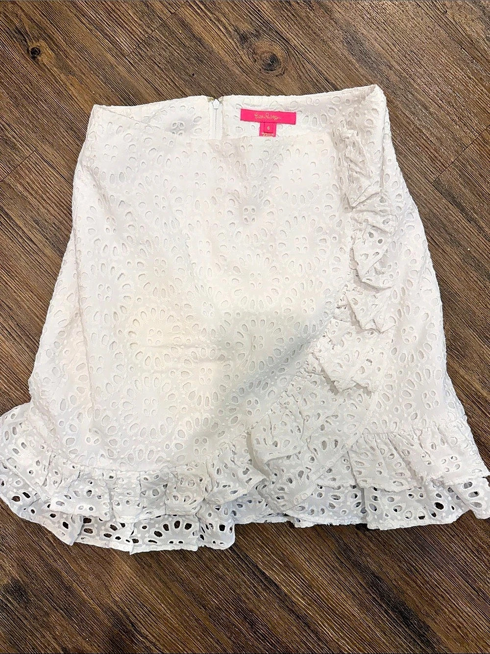 Lilly Pulitzer White Eyelet Ruffle Mini Skirt Size 6 Like New